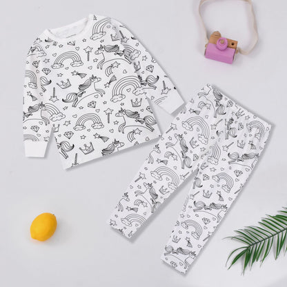 Kinder Pyjama Set & Buntstifte